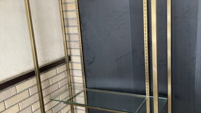 【新入庫】ストアエキスプレス　アンティークゴールド　ガラス棚　ディスプレイ　アイアンハンガー
