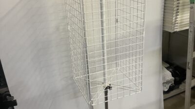 【新入庫！】四面 回転什器　ネット什器 ストアエキスプレス ?！!