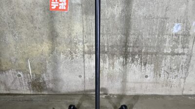 【新入庫！】T型ハンガー アイアンラック　コートハンガー ストアエキスプレス ?！!